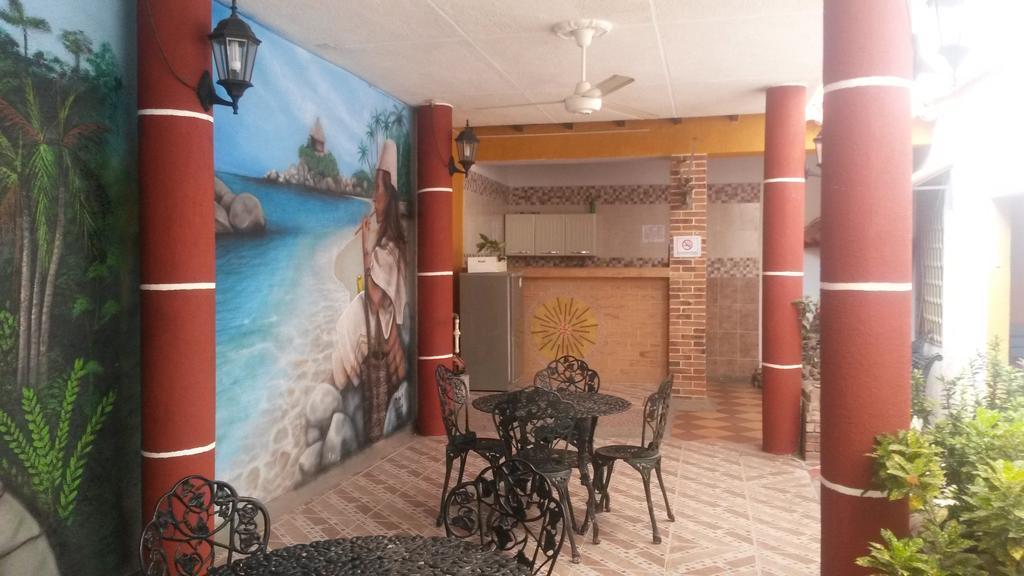 Hotel Hospederia Casa Familiar à Santa Marta  Extérieur photo