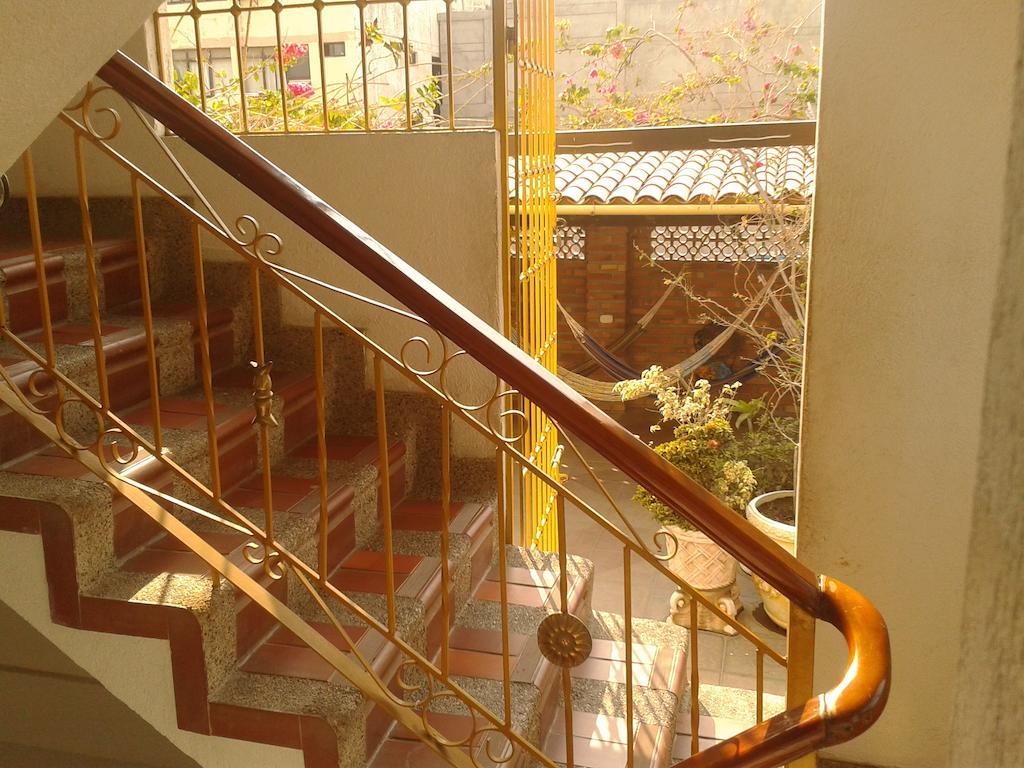 Hotel Hospederia Casa Familiar à Santa Marta  Extérieur photo