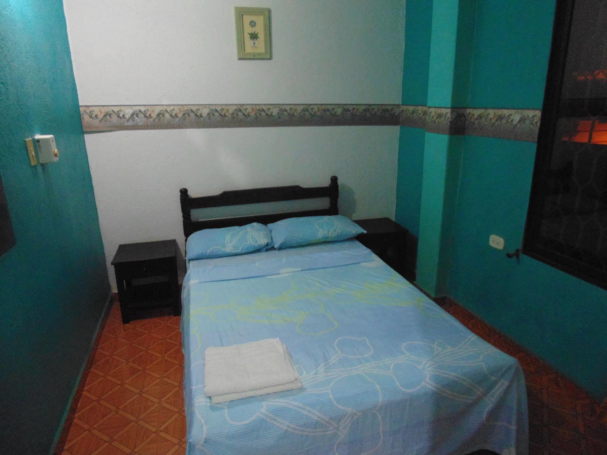 Hotel Hospederia Casa Familiar à Santa Marta  Extérieur photo